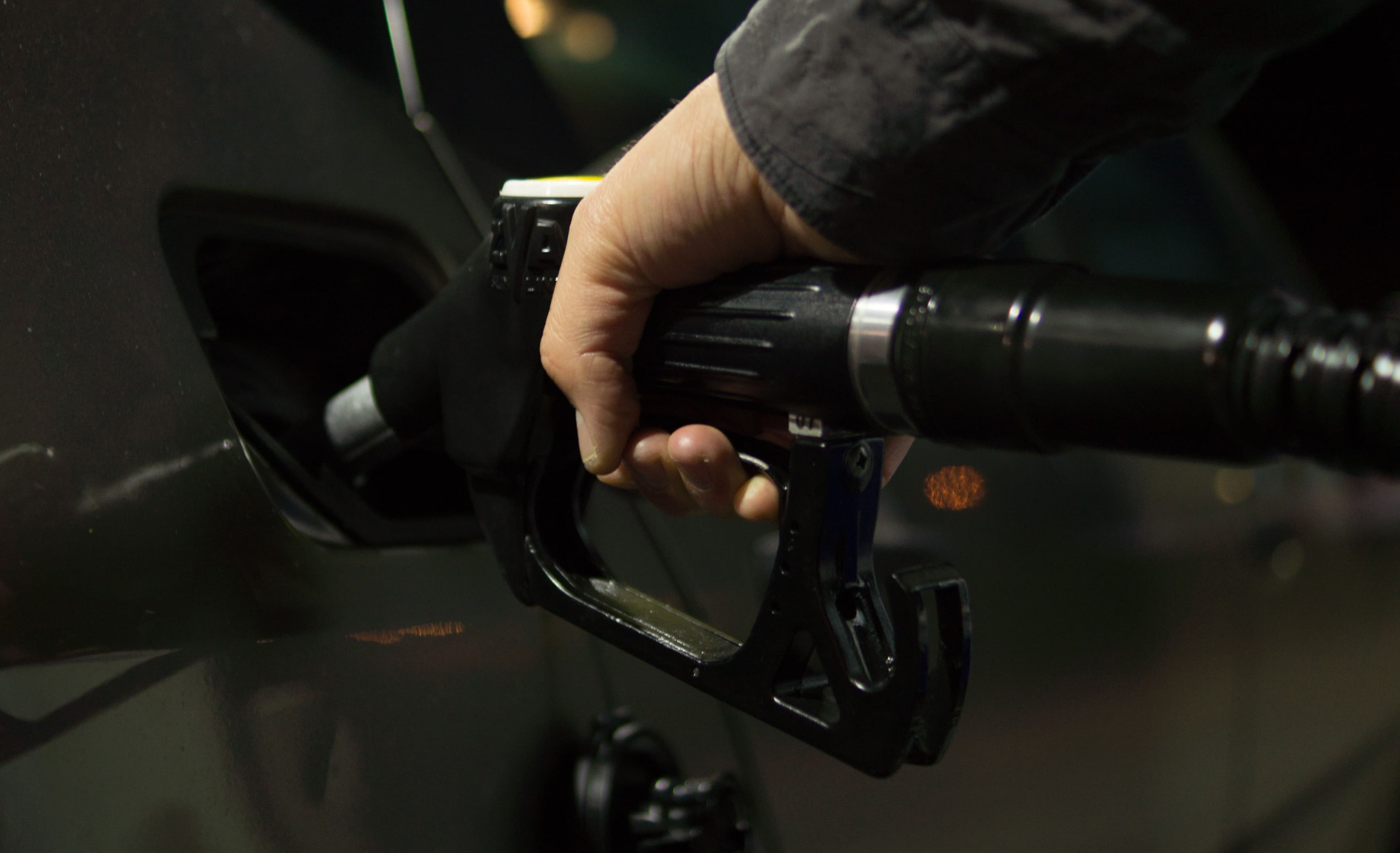 No fuel shortage in country, assures govt